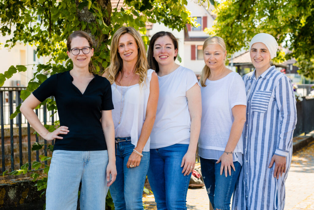 Hausarztpraxis in Weiler (Keltern), Team der Praxis mit Hannah-Marie Kleile, Ärztin für Innere Medizin